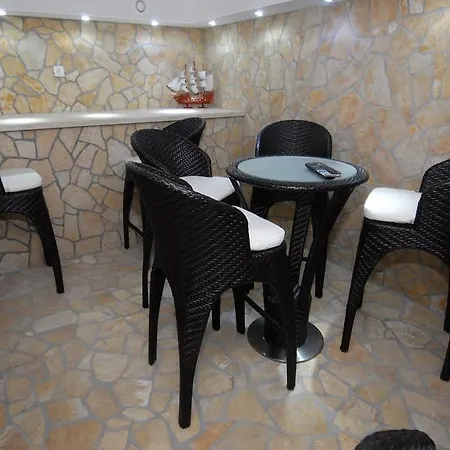 Paradise Vanesa 3* Vir