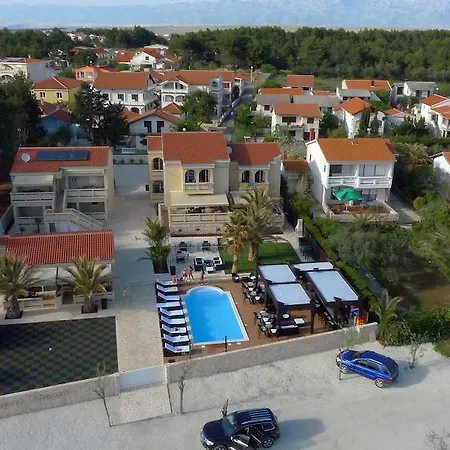 Hotel Paradise Vanesa
