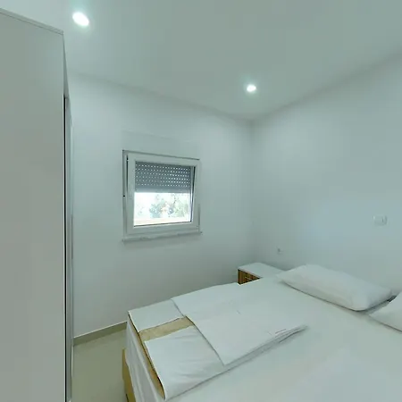 Hotel Paradise Vanesa