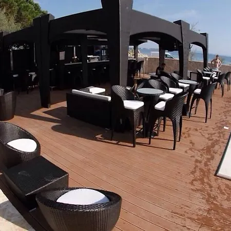 Paradise Vanesa Hotel