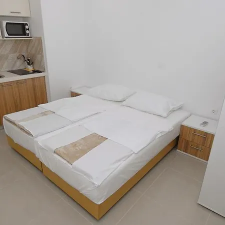 Paradise Vanesa Hotel 3*