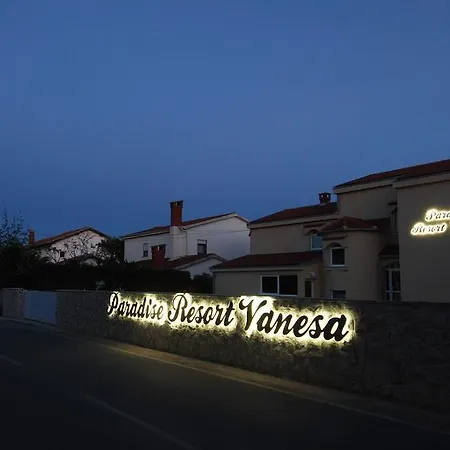 Paradise Vanesa 3*